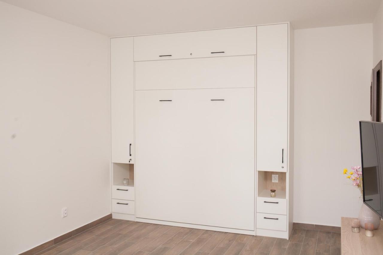 Apartman Horni Misecky J4 エクステリア 写真